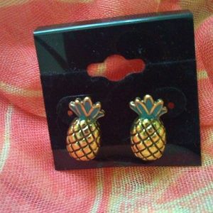 Pineapple Studs